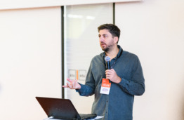 Tarp pažadų ir realybės: kaip dirbtinio intelekto tyrėjai naujai formuoja sveikatos technologijų ateitį